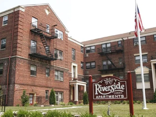 Riverside Estates Apartment Homes