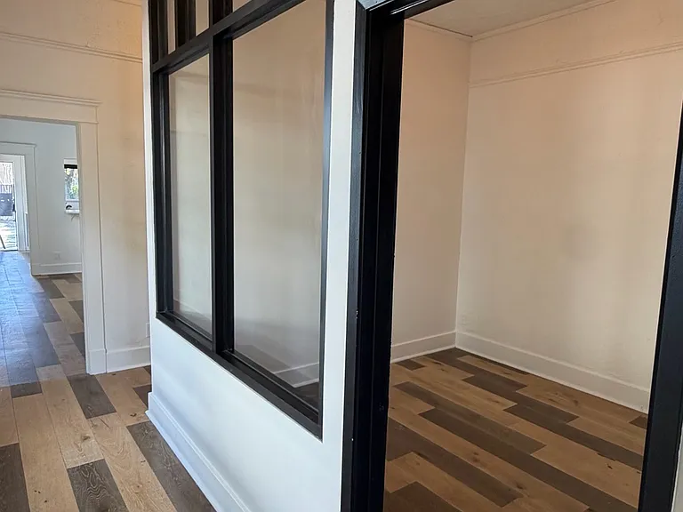 210 E High Ave #1/2 — Photo 7