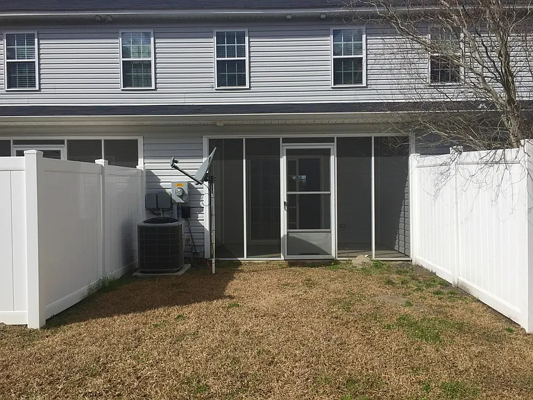 5008 Banister Loop — Photo 2