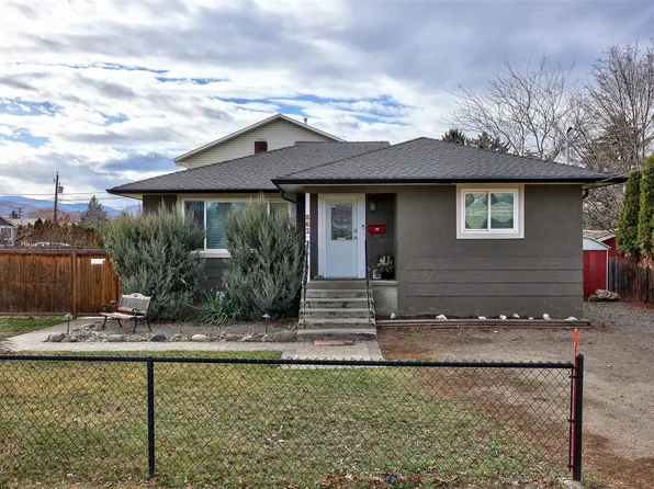 862 Desmond St, Kamloops, BC V2B 5K5