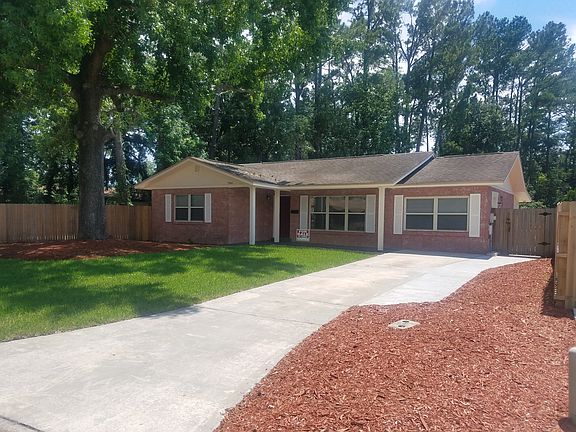 2nd image of 7956 Praver Dr E