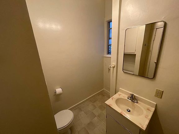 5th image of 2840 Octavia St APT 1