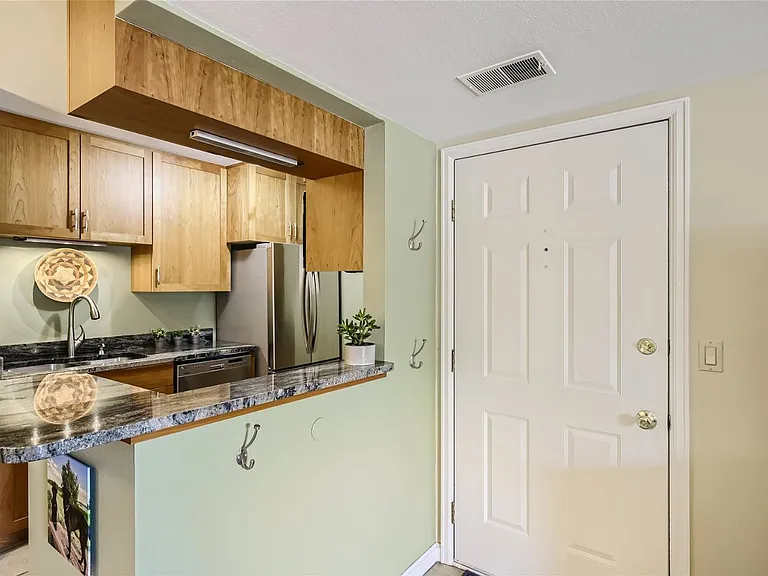 4670 White Rock Cir #4 — Photo 9