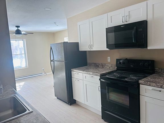 2nd image of 520 Nevada St #2