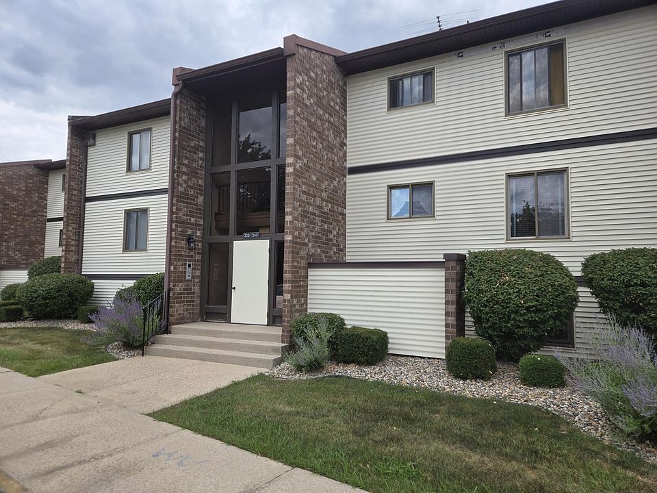 1st image of 332 Summit Park Ct S