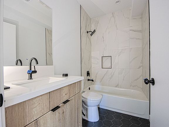 5th image of 6421 Troost Ave #6421