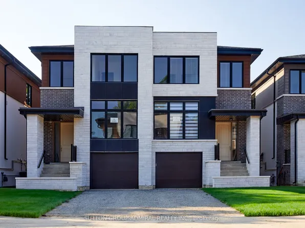 18 Direzze Ct, Richmond Hill, ON L4C 0C6