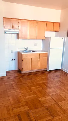 Rented by Ben Bay Realty Co. of Bay Ridge | media 61