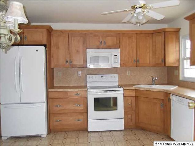 1st image of 1048 Fife Court #A
