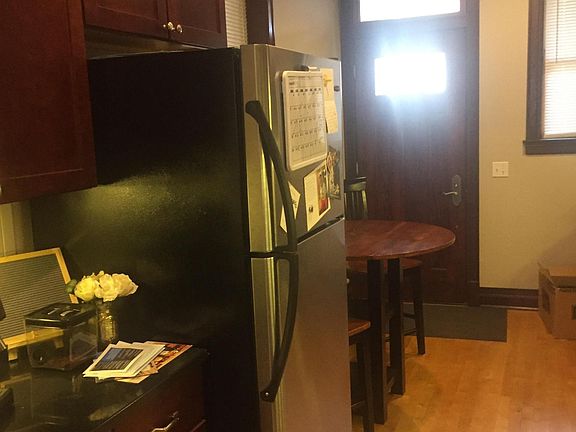 4th image of 2107 W North Ave