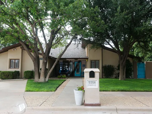 9208 Lynnhaven Ave, Lubbock, TX 79423