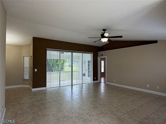 3rd image of 3404 NE 9th Ave