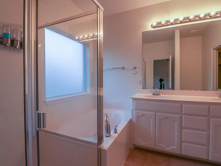 12532 Clarksburg Trl — Photo 14