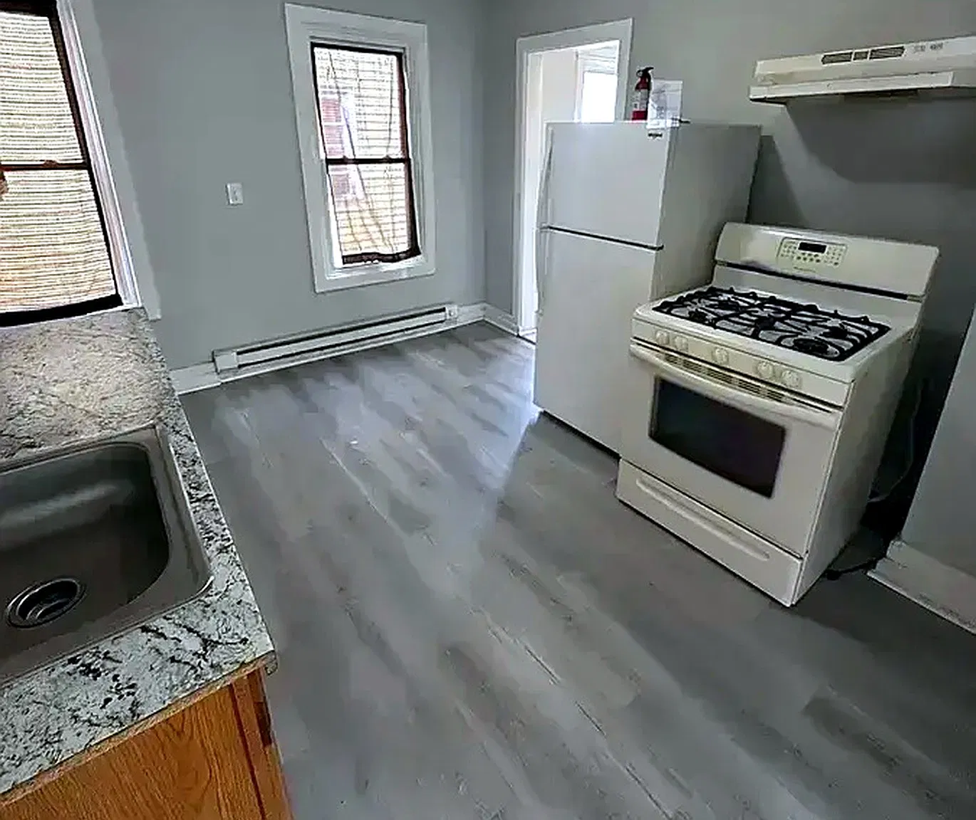 2 bed, 850 sqft, $1,249 — Photo 1