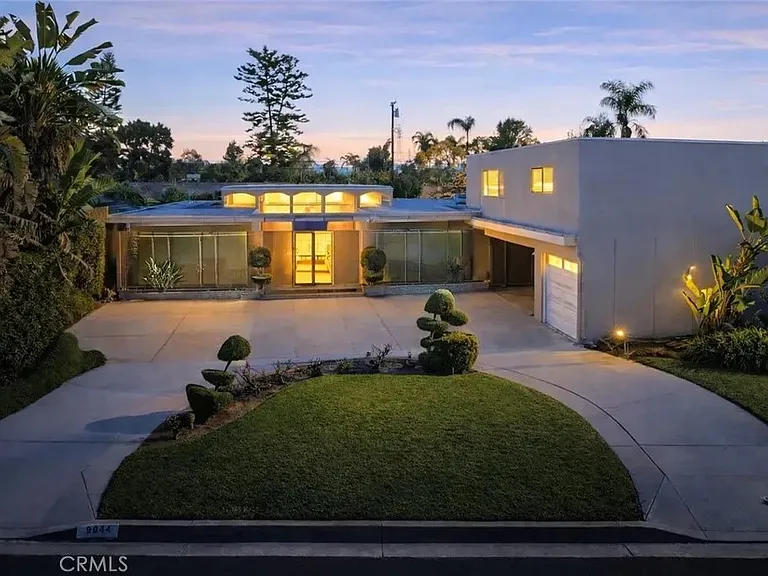 9844 Pangborn Ave — Photo 46