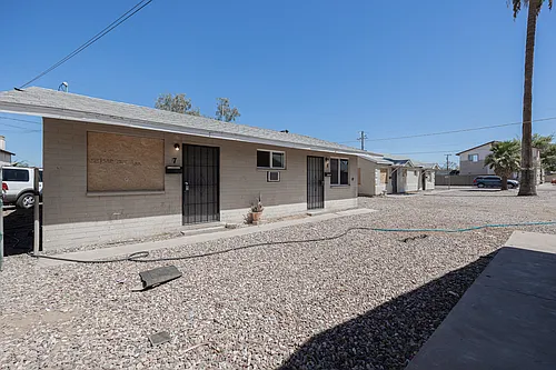 3442 E Melvin St Photo 1