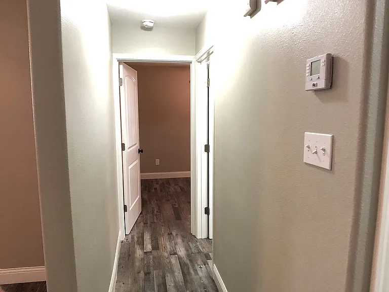 2409 Crews St — Photo 10