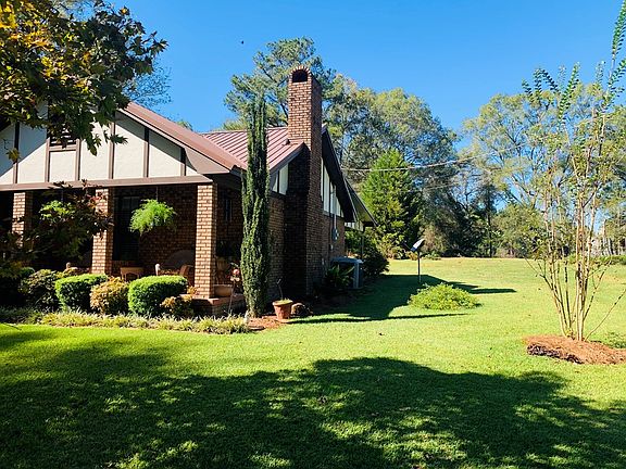 4th image of 327 McCallum Dr