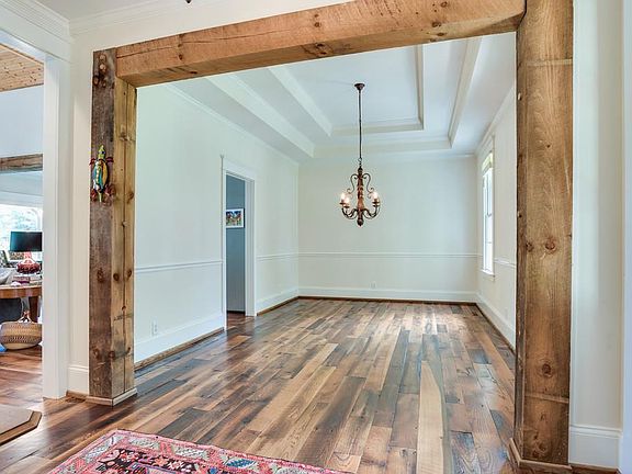 3rd image of 1211 Carnton Ln