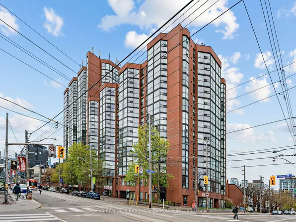 725 King St W #303, Toronto, ON M5V 2W9