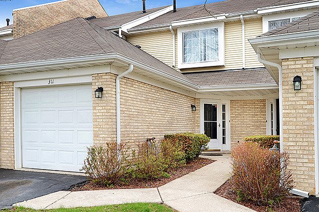 1st image of 311 Lakeview Cir #311