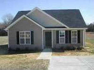 425 Ray Byrd Rd, Lillington, NC 27546