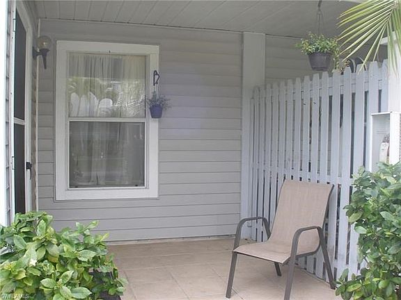 The titled entry patio can be enclosed with a door and screen if desired.