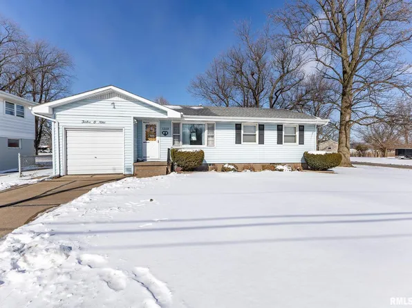 1209 Crosstown Ave, Silvis, IL 61282