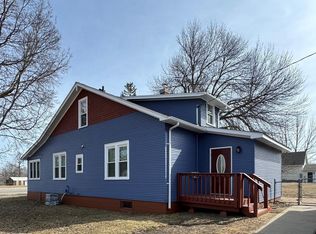 204 N 1st Ave, Dent, MN 56528