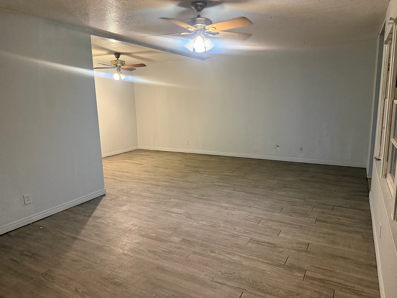 3 bed, 1.5 bath, 1641 sqft, $2,350 — Photo 2
