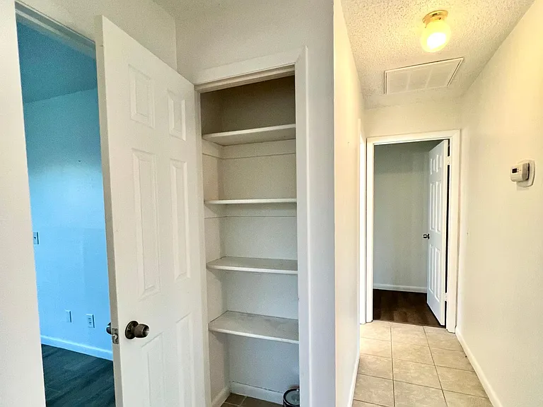 103 Admiral Cir #A — Photo 1