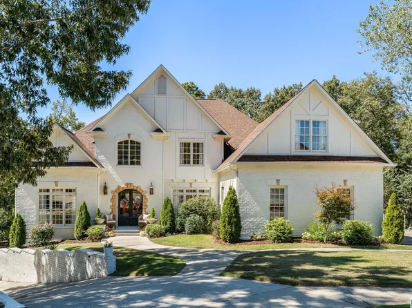 2301 Longleaf Way, Birmingham, AL 35243