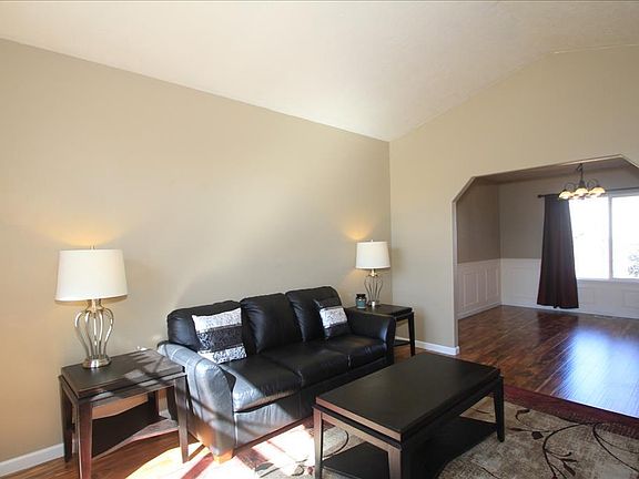 5th image of 888 E Grouse Dr