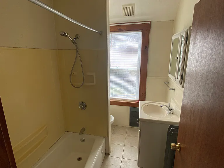 10 Lafayette St #2 — Photo 7