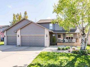 312 N Marquette Ave, Sioux Falls, SD 57110