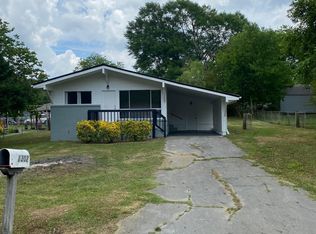1302 Raydine Ln, Rossville, GA 30741