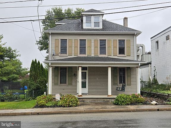 2nd image of 218 Abbottstown St