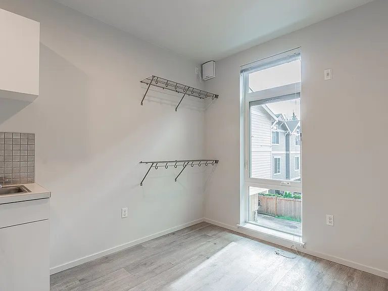 Welcome to 1806 23rd Ave Contemporary building — Photo 21