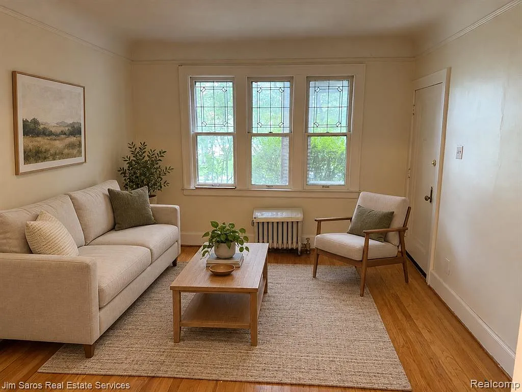 2 bed, 825 sqft, $1,200 — Photo 2