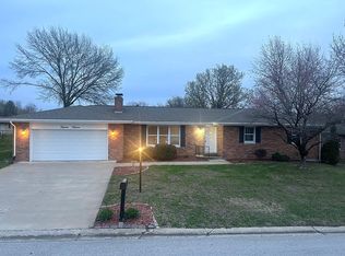 1515 S 28th St, Quincy, IL 62301