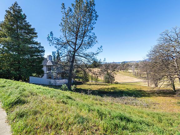 3rd image of 1880 Gold Hills Dr