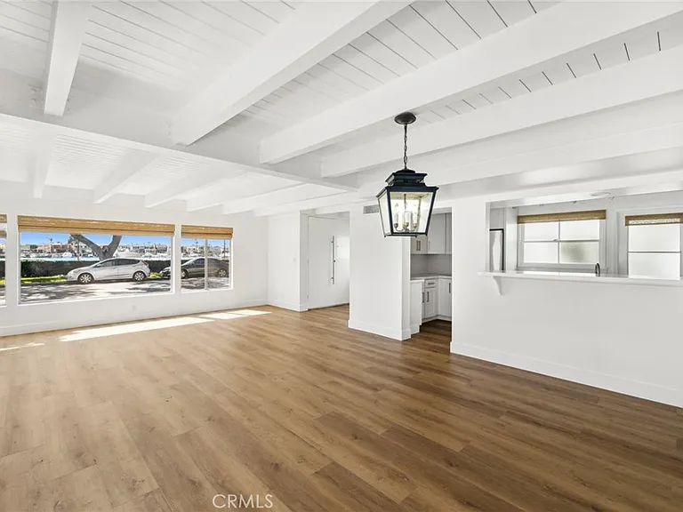 2551 Bayshore Dr — Photo 9