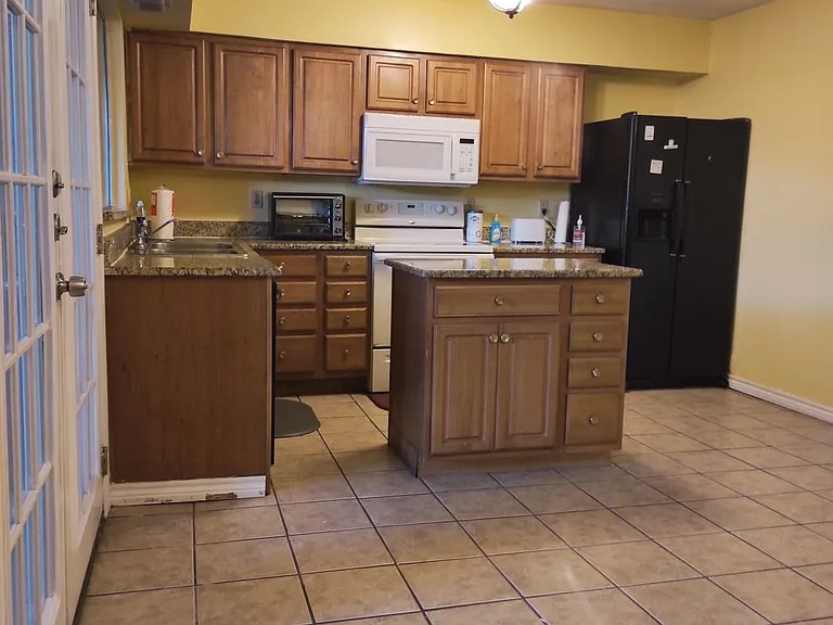 11824 Leisure Dr — Photo 5