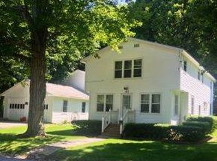 112 Cutler St, Bennington, VT 05201