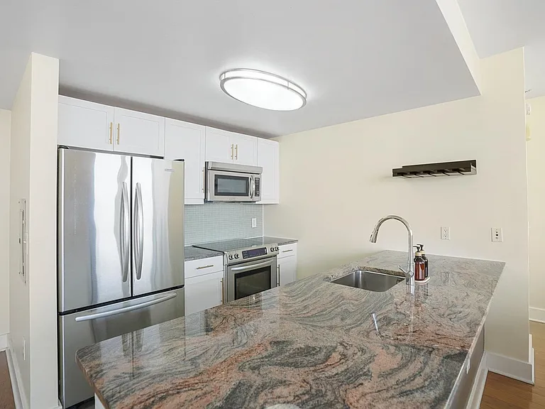 88 Morgan St #4402 — Photo 9