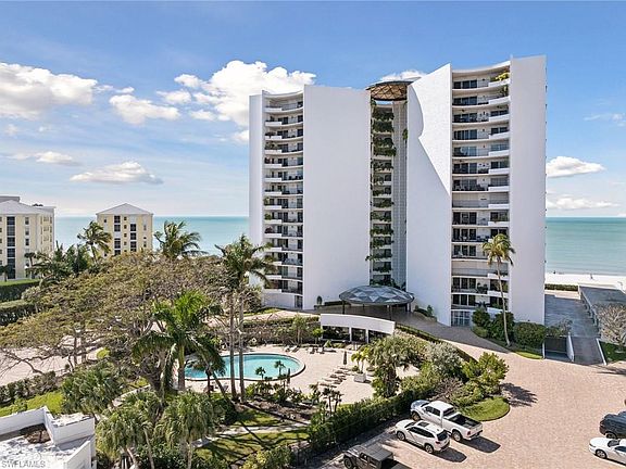 3rd image of 3951 Gulf Shore BLVD N #505