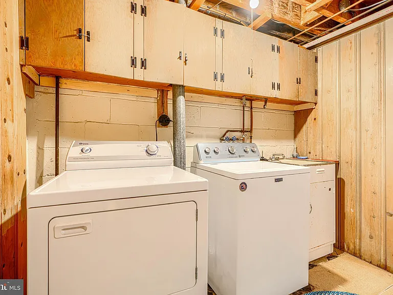 372 Old Trail Rd — Photo 35