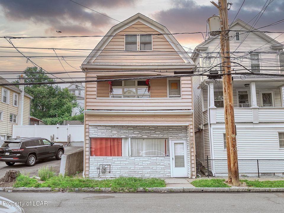 1st image of 728 N Washington St
