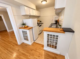 1756 Grand Ave APT 3, Saint Paul, MN 55105