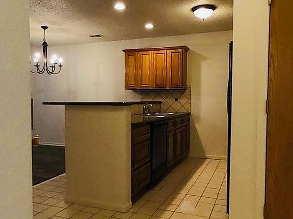 2nd image of 1902 S Powahatan Ct